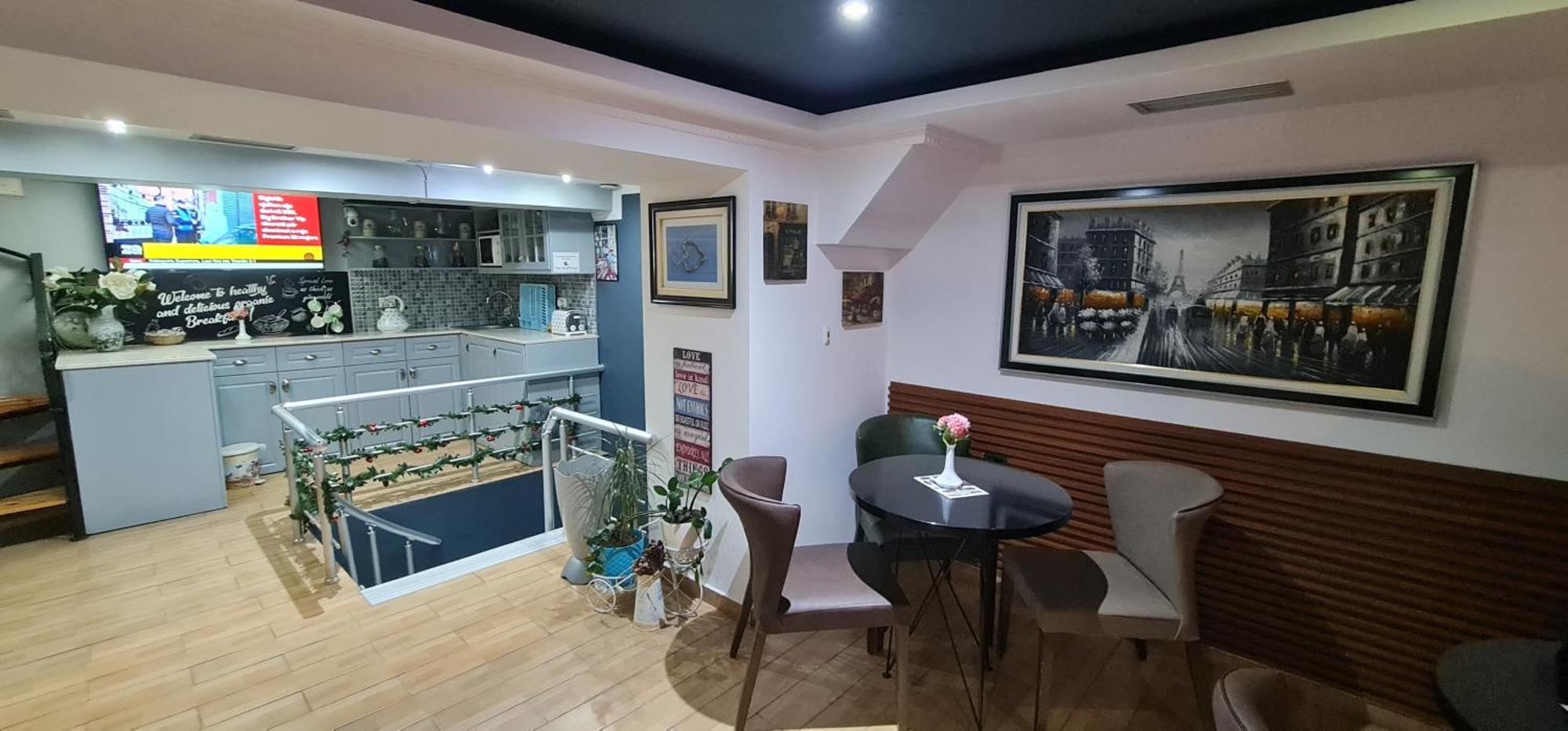 Funky Guest House & Adventures Permet Bagian luar foto